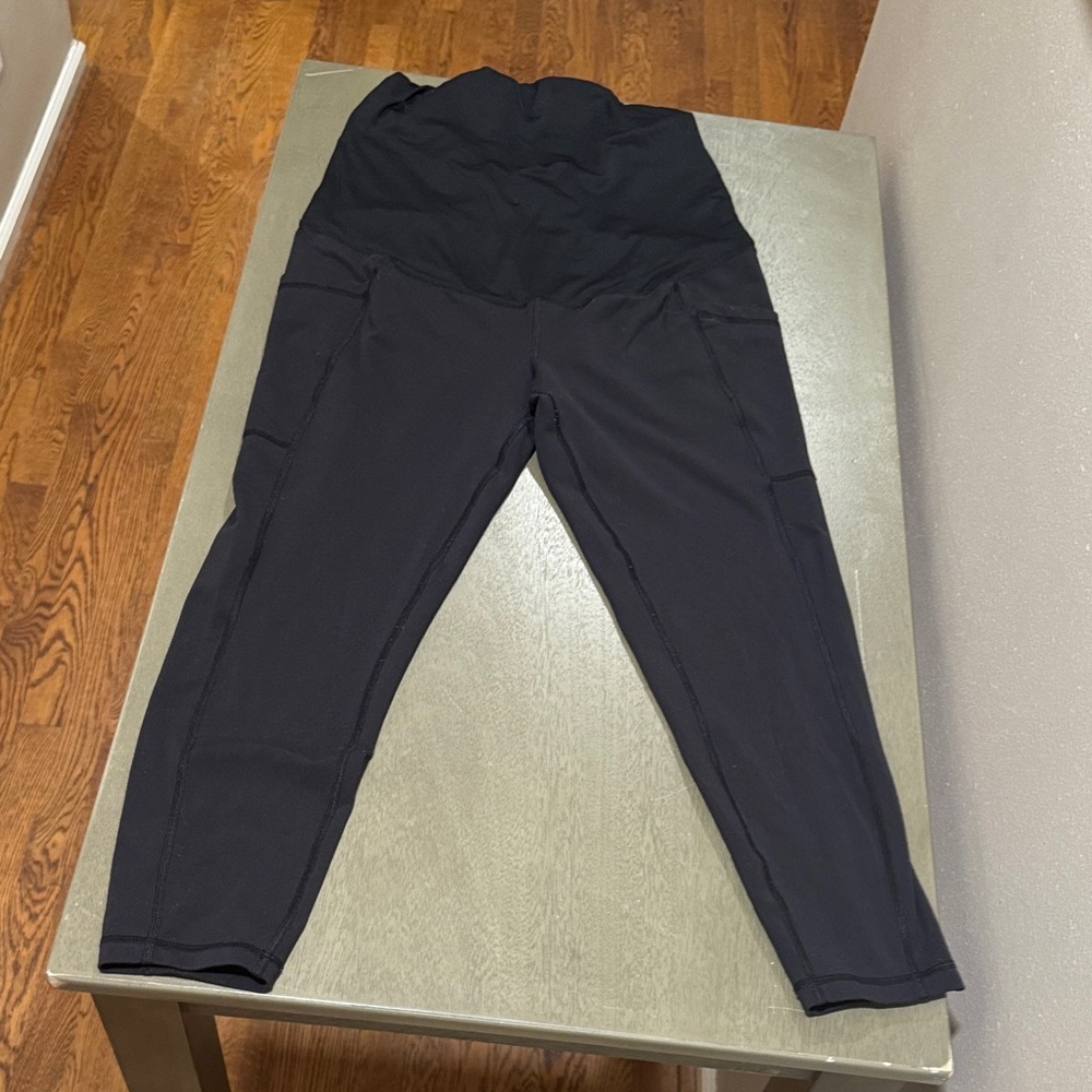 Isabel Maternity by Ingrid & Isabel Black Capris